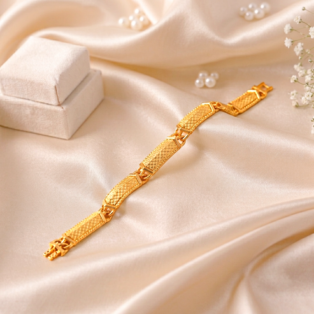 Regal Textured Gold Link Bracelet for Men - Bracelets in Gold 22K
